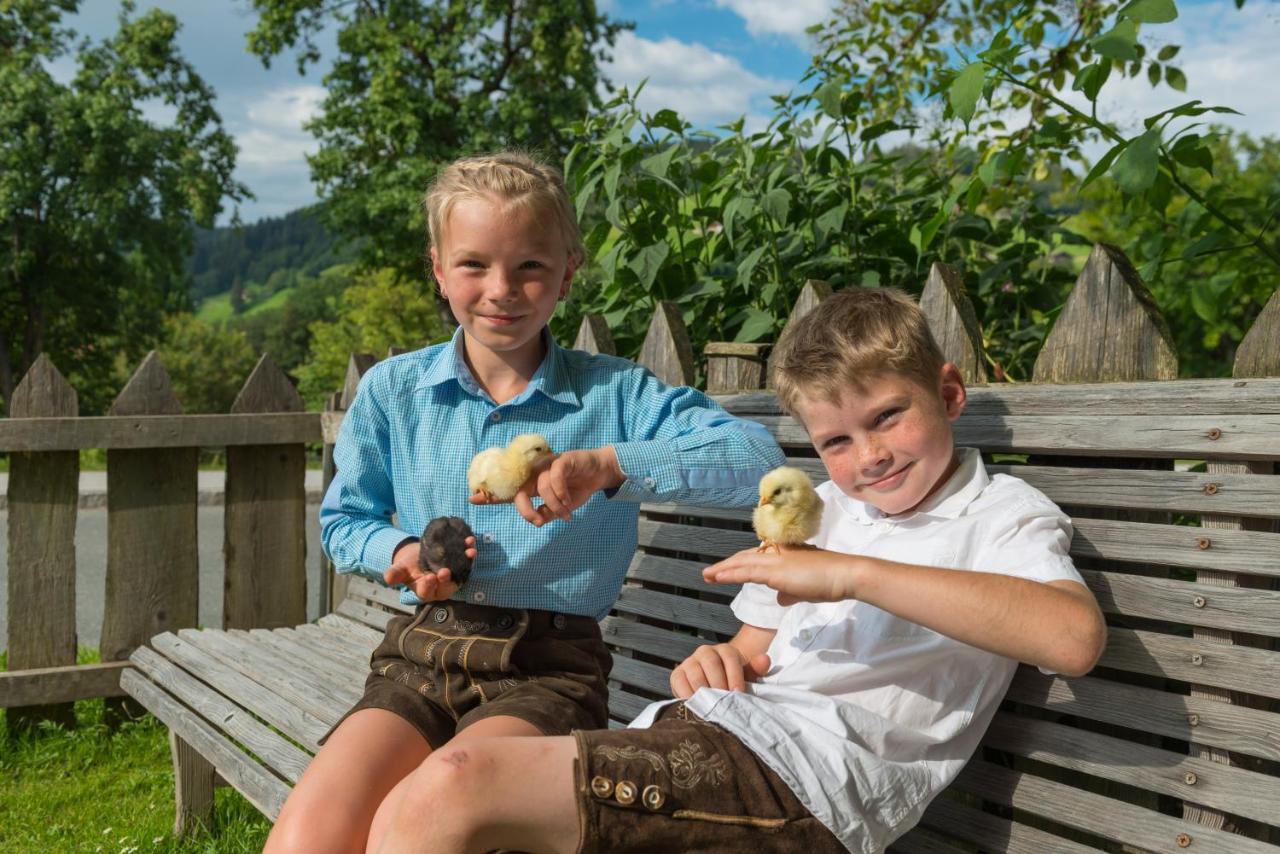 Hartlhof Urlaub Am Baby- Und Kinderbauernhof Нийдерау Екстериор снимка